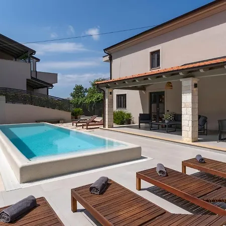 Πανσιόν Molindrio 4*